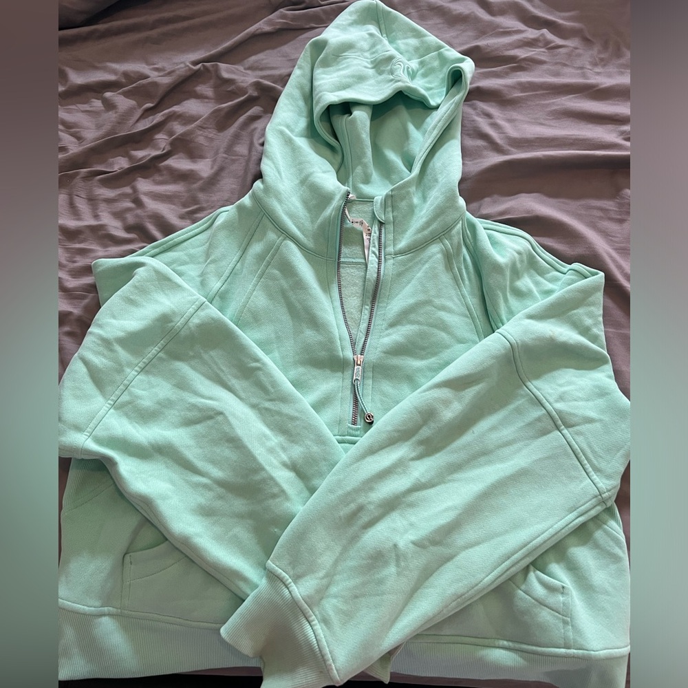 M/L Mint Green Lululemon Scuba
